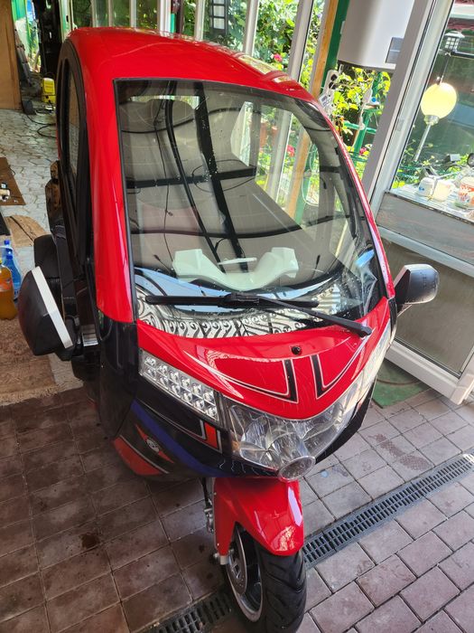Vând triciclu electric