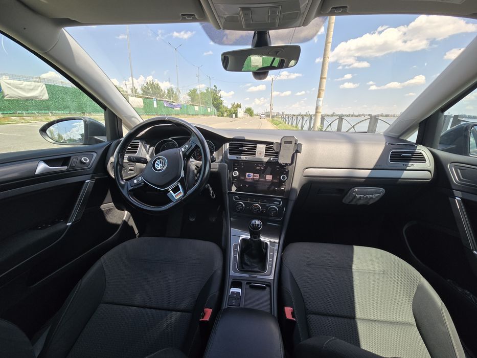 Volkswagen Golf 7, 5  Variant Facelift | 1.6 TDI 115cp | App-Connect | Climatronic | Proprietar