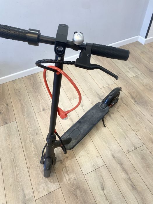 Xiaomi Mi Electric Scooter