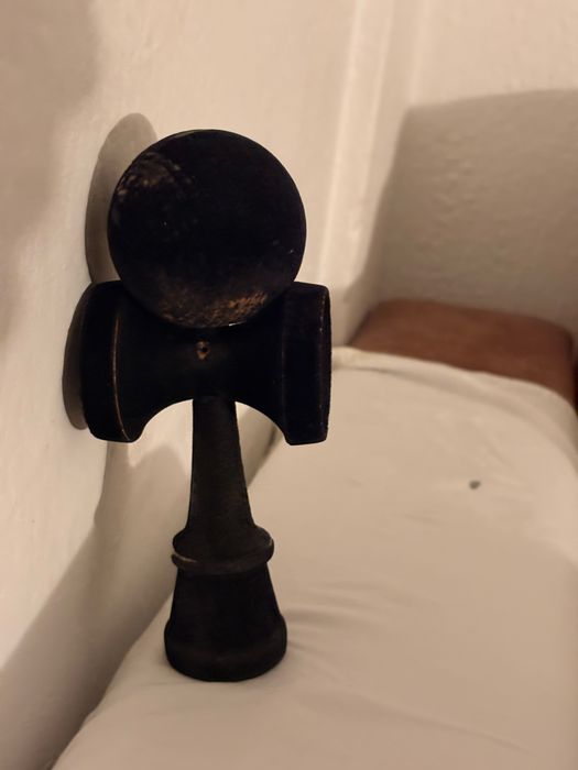 Kendama sweets fuzzy broken shape black