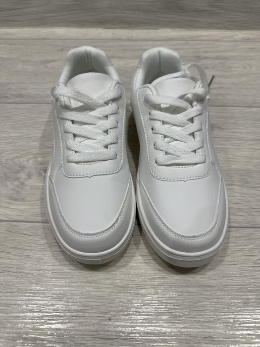 Кеды белые новые 38 размер