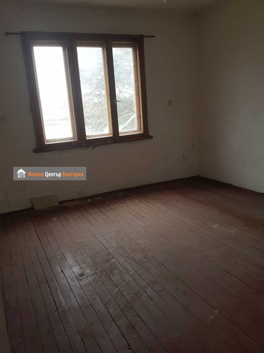 Продава се Къща в София, Студентски град - 90 кв.м за 569 €/кв.м - Снимка #4