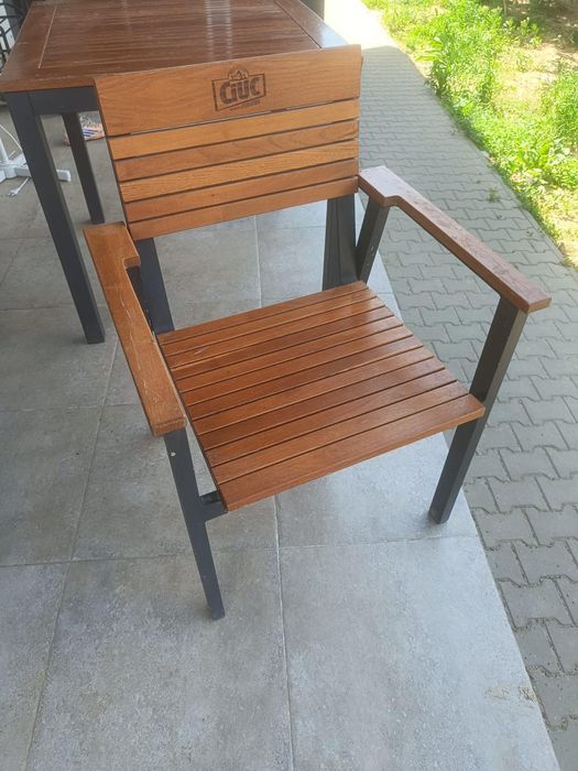 Mobilier terasa  cadru metalic
