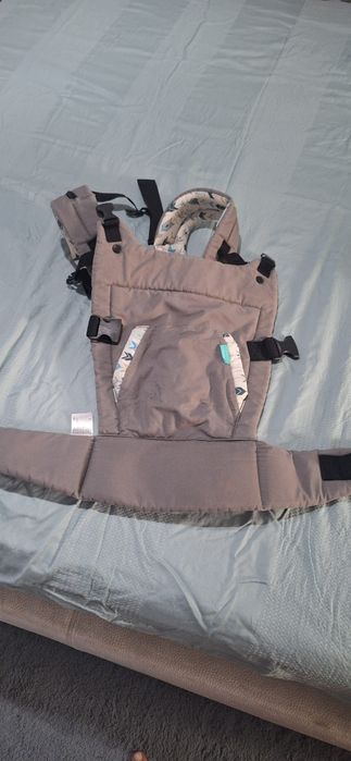 Marsupiu ergonomic Infantino Cuddle Up cu glugă – Stare foarte bună