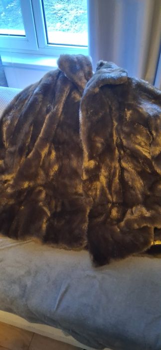 Кожуси естествена вълна