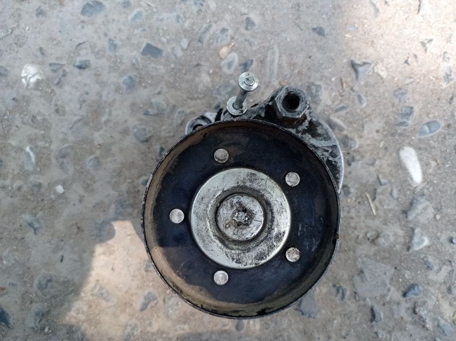 Натедитель сотилади. Запчасти Яхши холатда Мерсники .