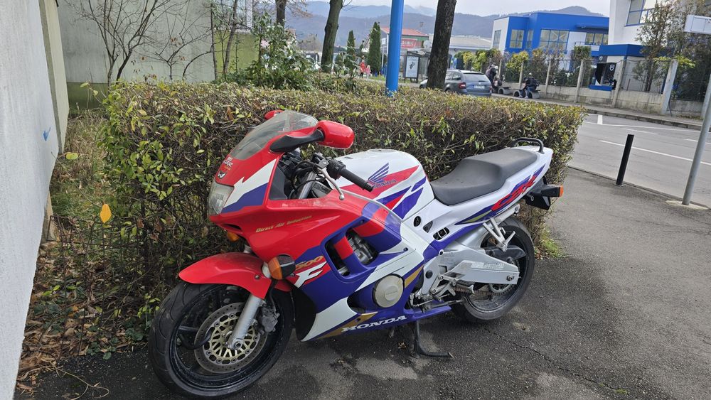 Honda CBR 1995 F3 - de colecție