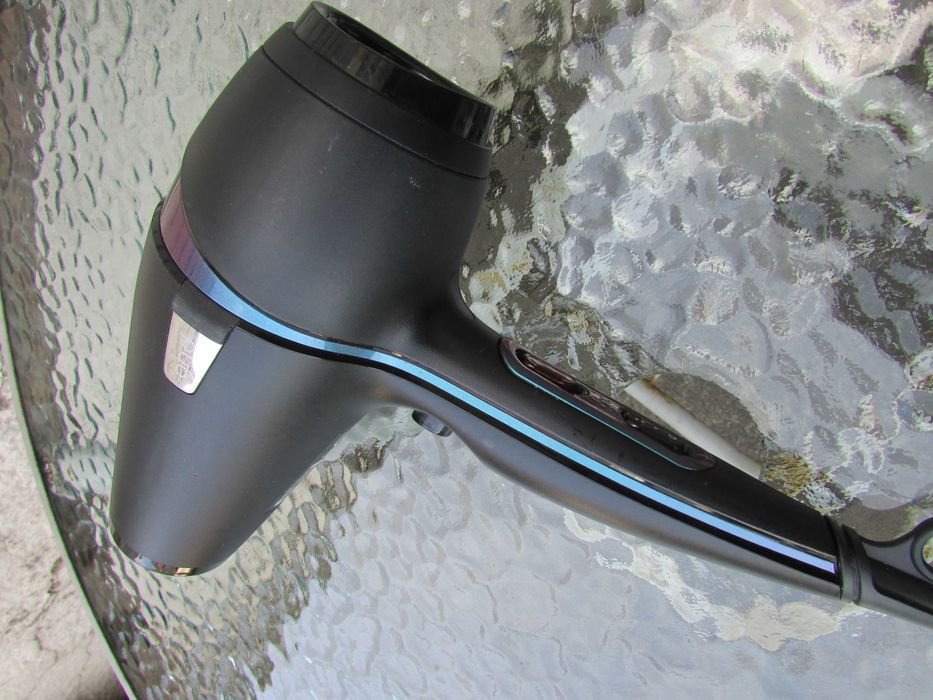 Професионален сешоар GHD AIR