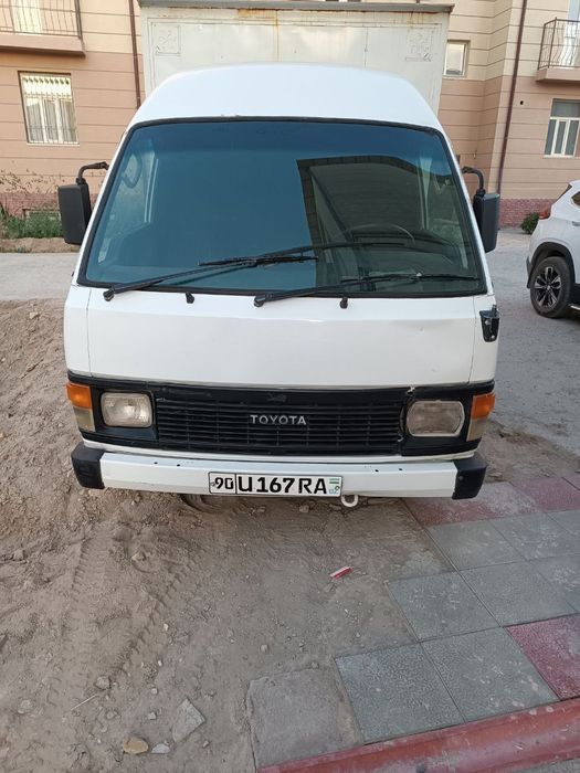 Тойота hiace груз