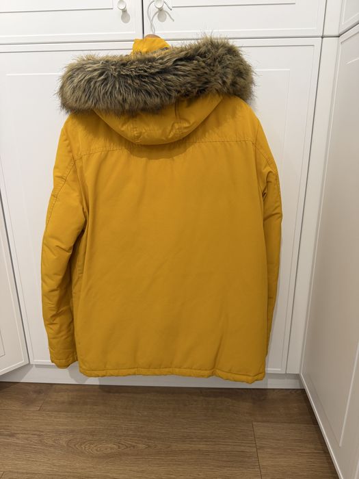 Geaca Tommy Hilfiger cu puf si pene