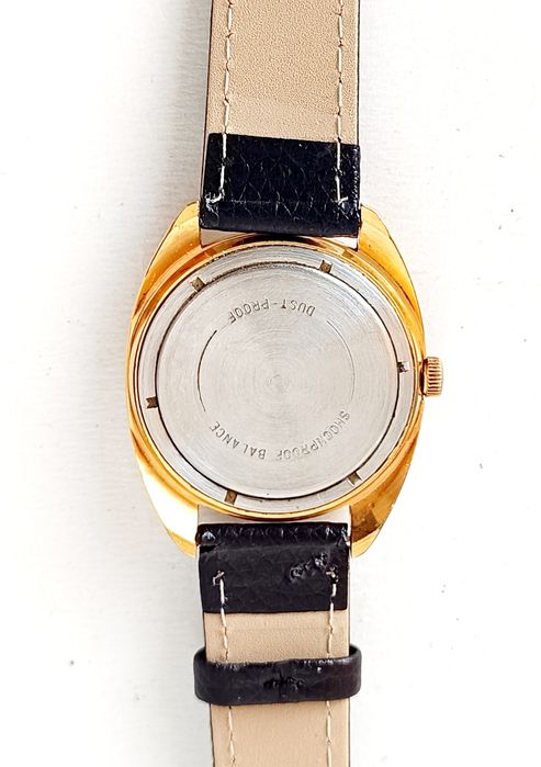 Wostok Восток - позлатен мъжки часовник с ръчно навиване