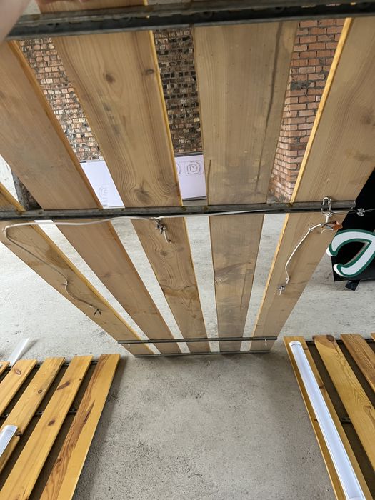 Продам панели со светильниками на потолок