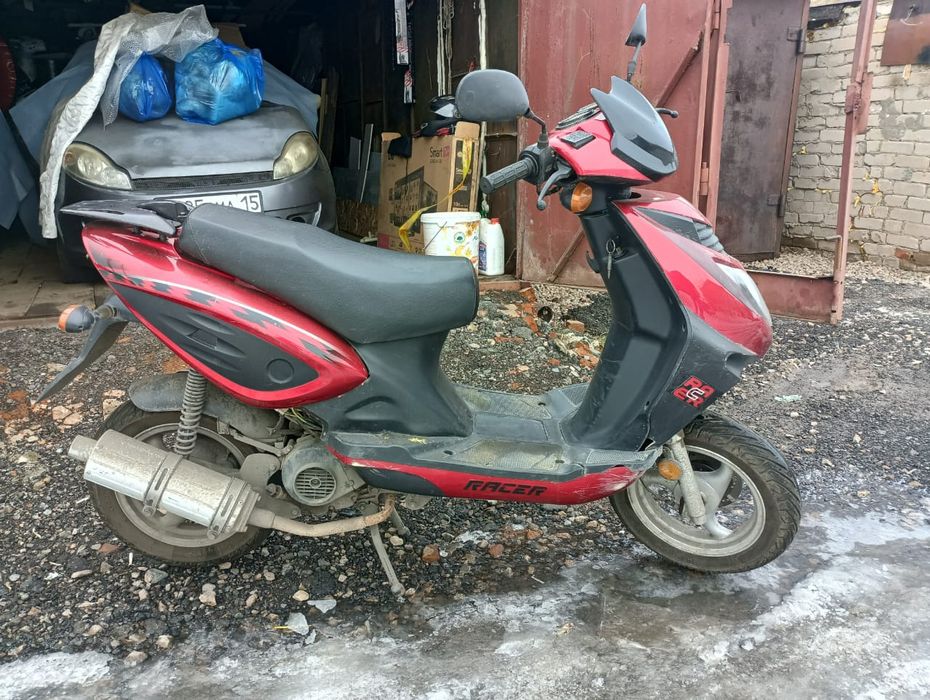 Продам скутер Racer