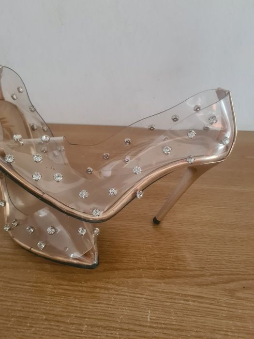 Pantofi dama mar 37 la 100 lei Timișoara