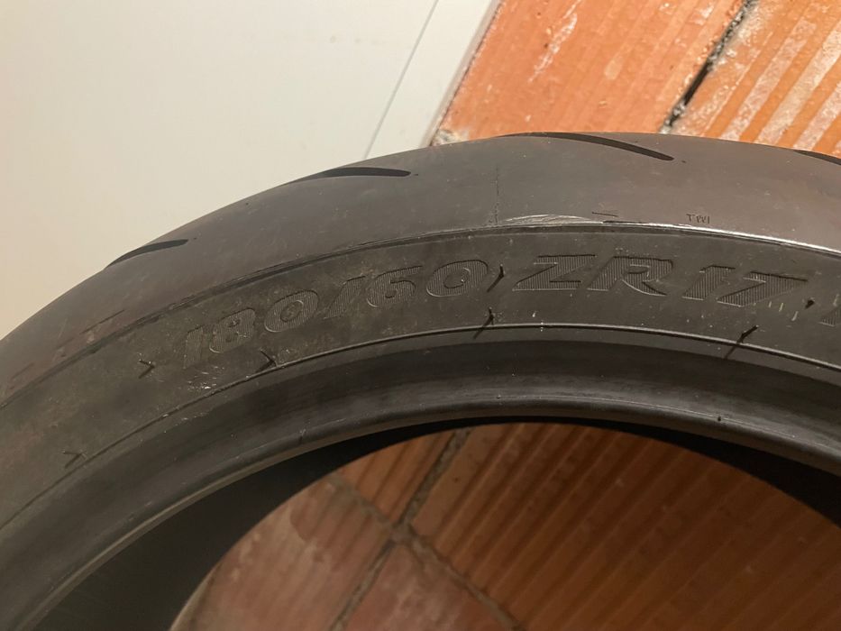 180/60/17 Pirelli Diablo Rosso 4