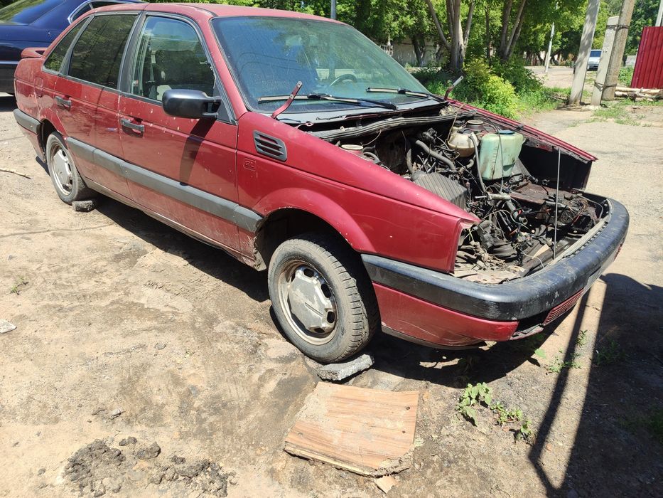 Запчасти на пассат Б3 седан и универсал