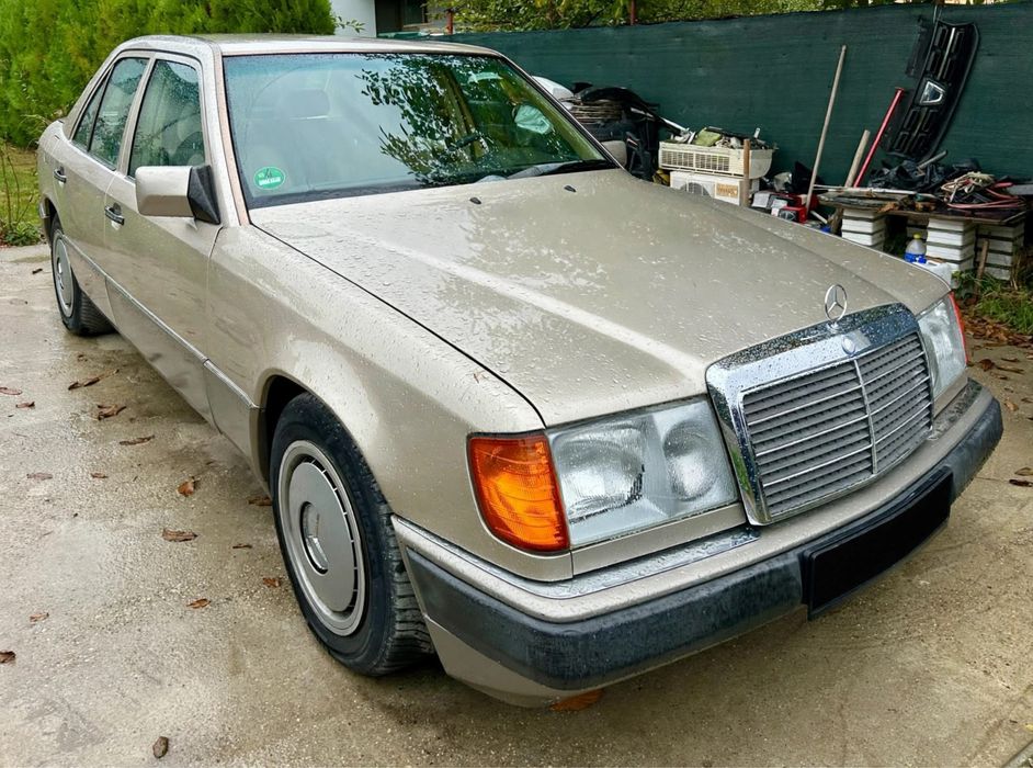 MERCEDES-BENZ E-Class 1990 — imagine 3