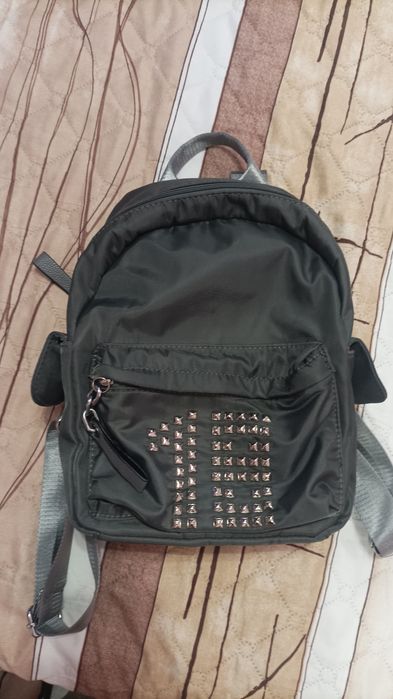 Дамски спортно - елегантни чанти и раници