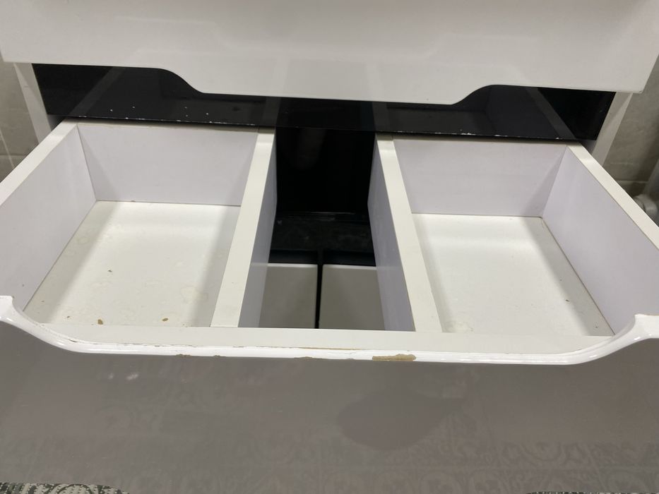 Раковина с шкафом