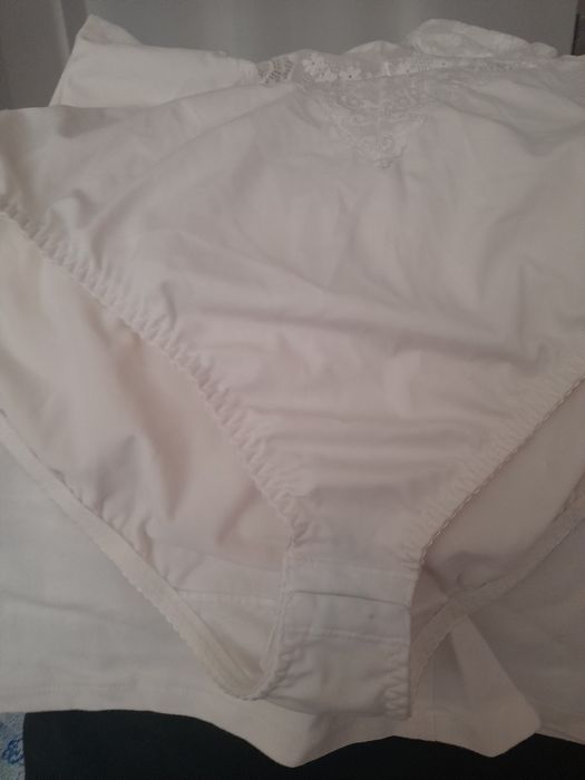 Продам нижнее женское белье