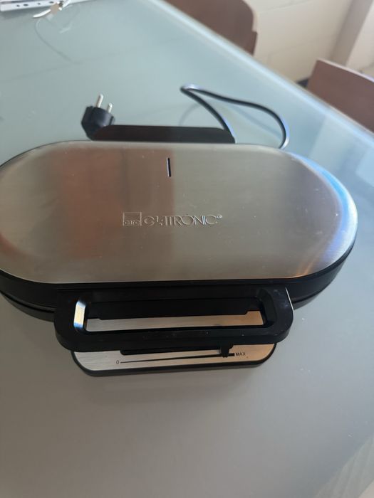 Продам вафельницу