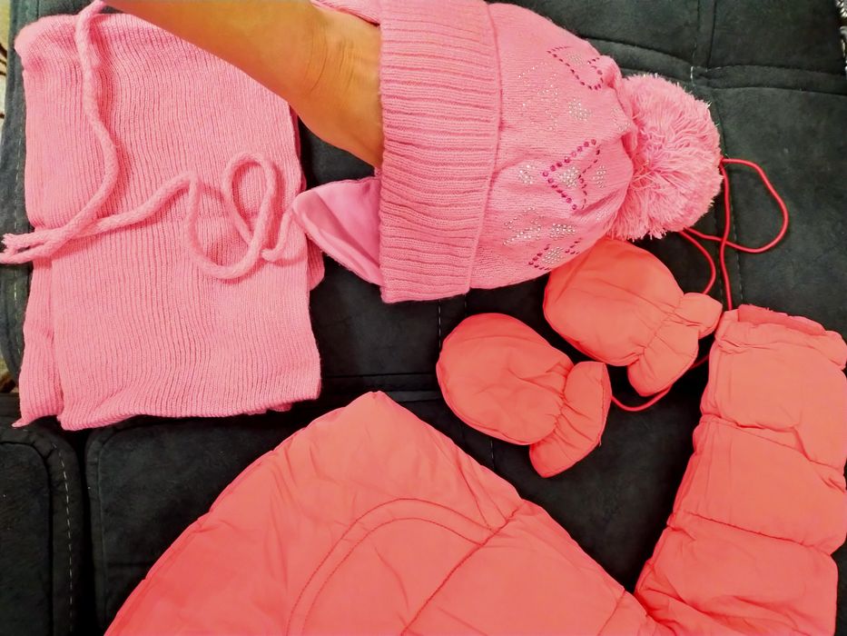 Продам комбинезон с курткой