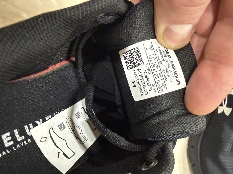 Under Armour номер 36,5