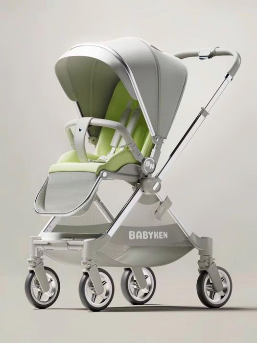 Новая коляска, очень удобная