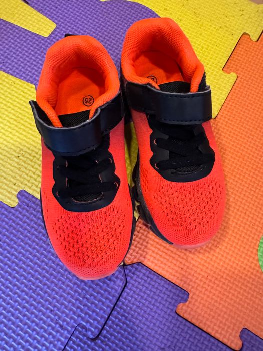 Сандали, маратонки за момче