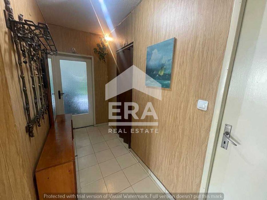 Продава се Тристаен апартамент в Русе, Център - 98 кв.м за 1358 €/кв.м - Снимка #3