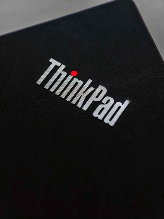 Лаптоп Lenovo ThinkPad E14 G2 AMD 7 4700 16GB RAM
