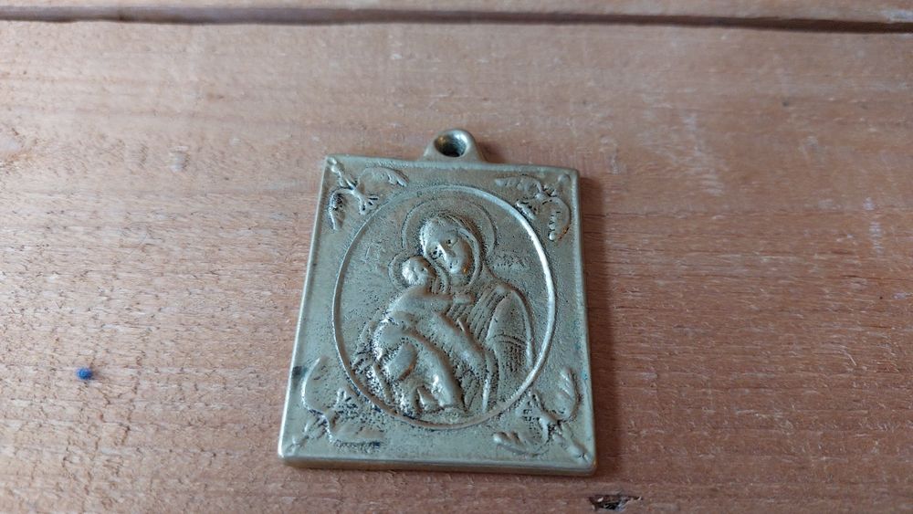 Нагръдна икона бронз