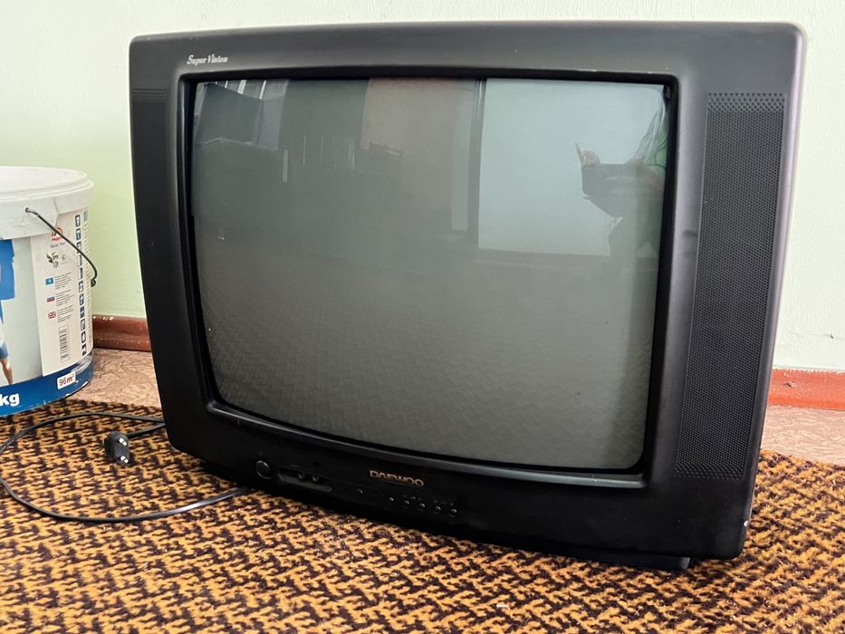 Продам телевизор