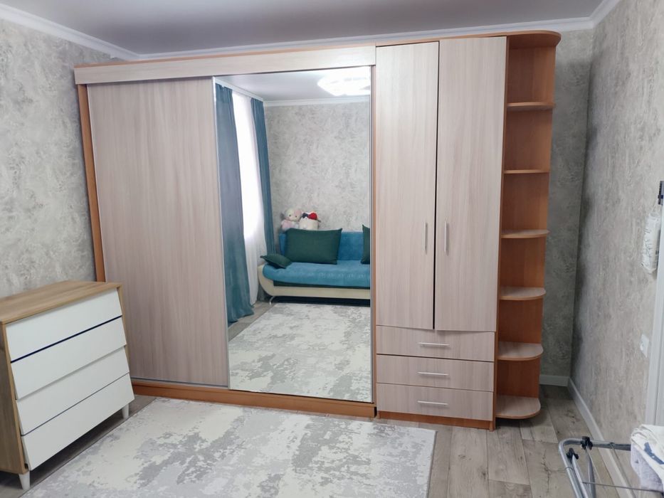 Продается шкаф купе