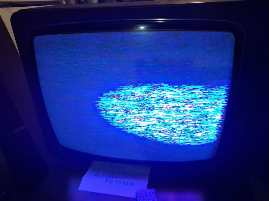 Телевизор София 81