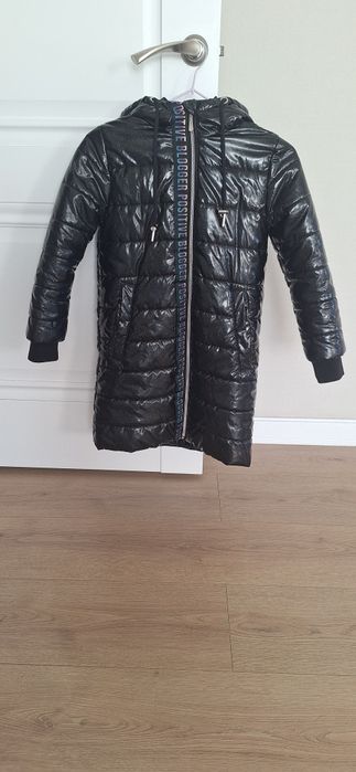 Продам Куртку для девочки фирмы " Ostin"