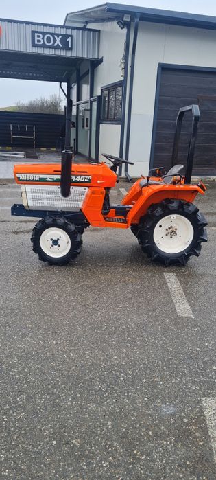 Vând tractor KUBOTA