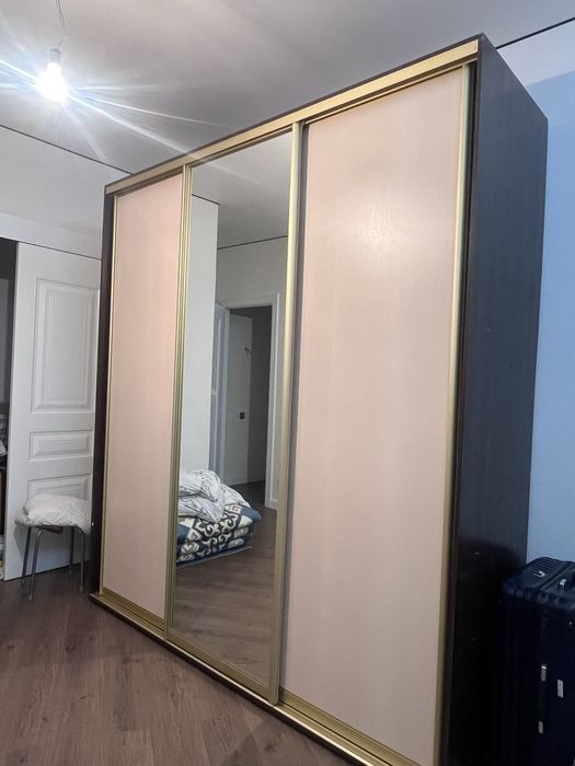 Продается шкаф-купе