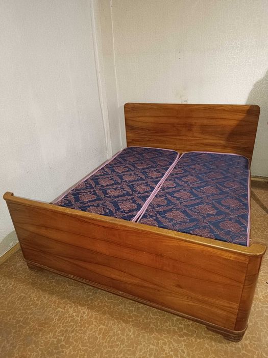 Кровать двухспальная