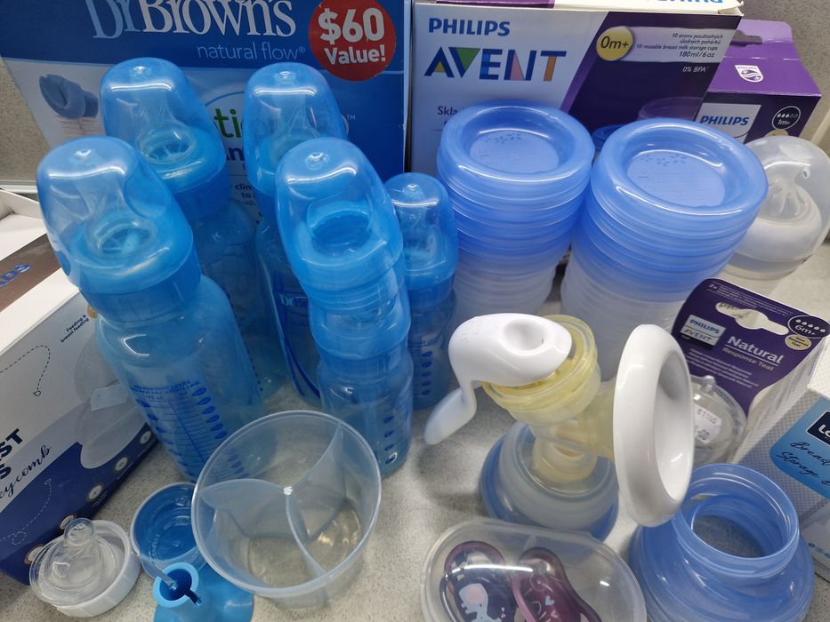 Продавам ръчна помпа Philips avent и други аксесоари