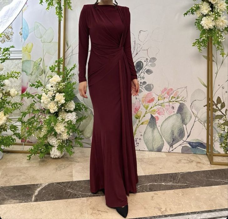 Вечернее платье, бордового цвета