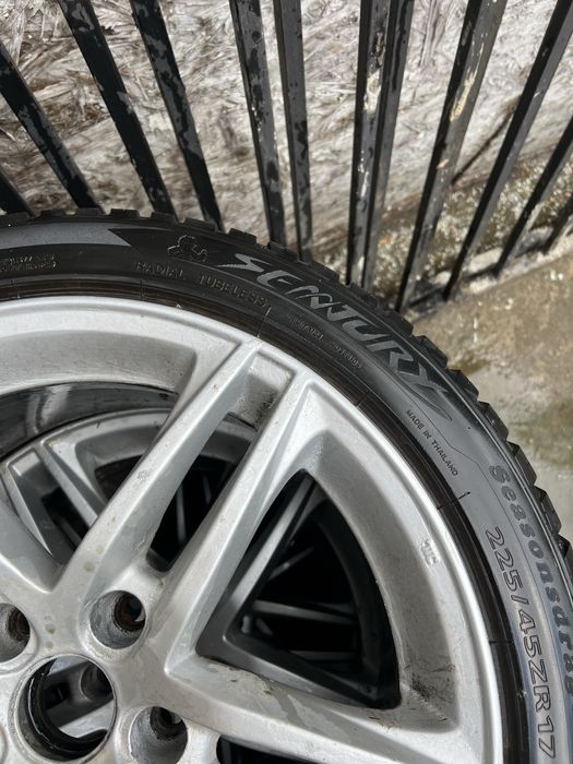 Cauciucuri R17 cu Jante 5x112