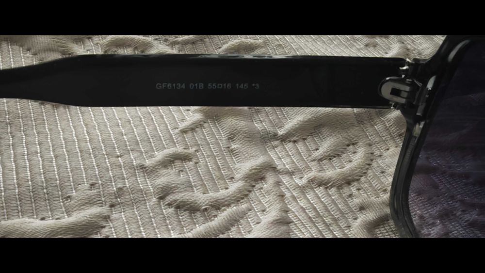 Слънчеви оригинални очила на "Guess"