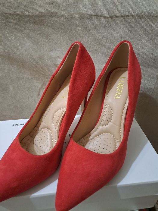 Продам новые  туфли