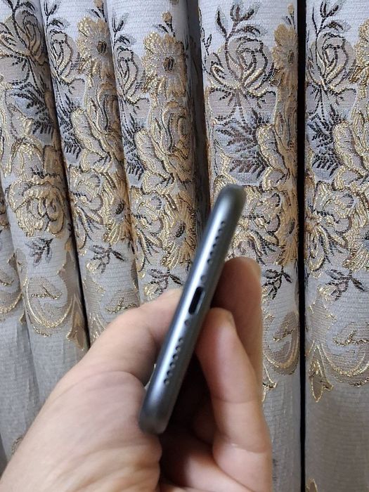 Iphone 11 sotiladi 128gb