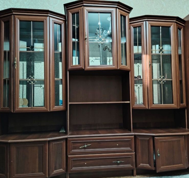 Горка для гостиной