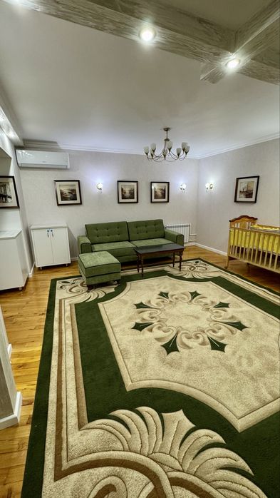 Сдается в аренду уютная 3х комнатная квартина на метро Новза