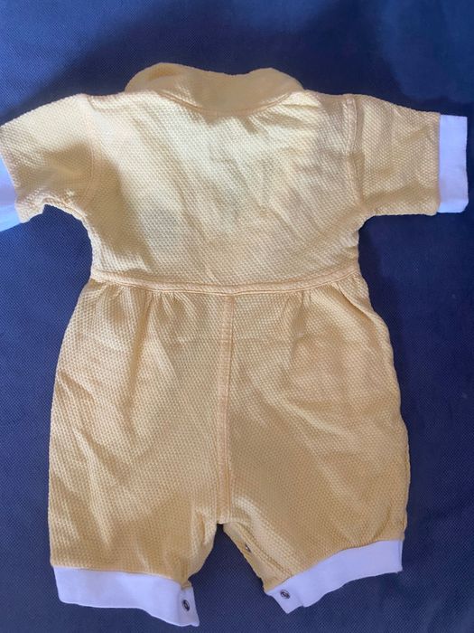 Килимче за бебе и боди