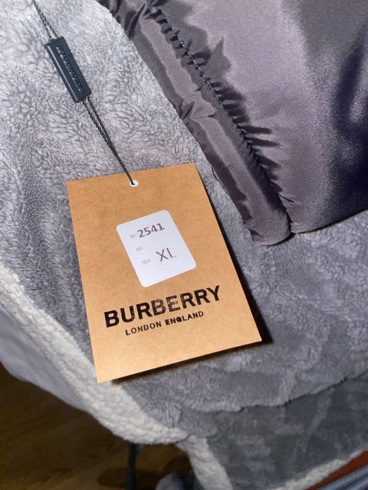 Geaca bruberry,deloc purtara