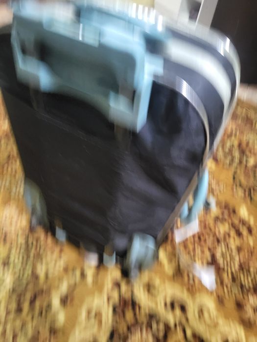 Чемодан дорожный бу